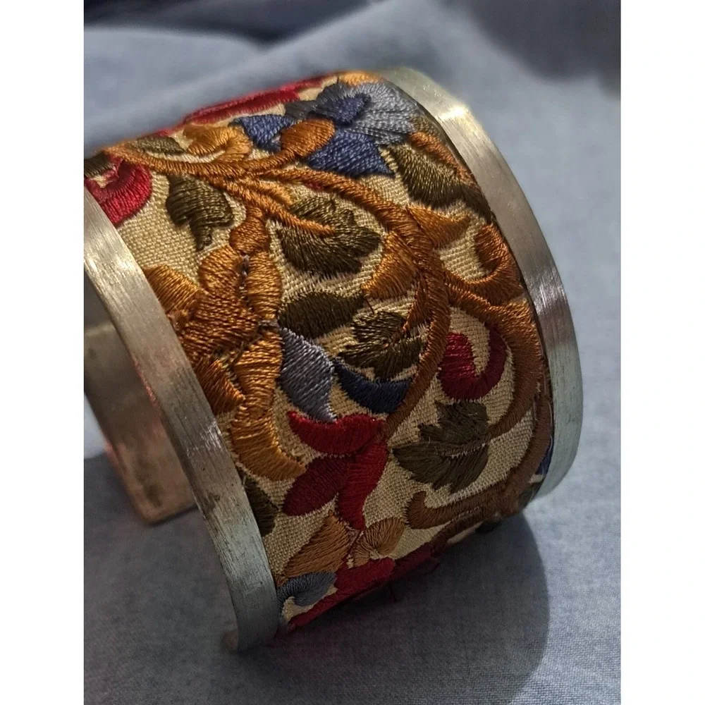 Vintage Embroidered Lotus Cuff Bracelet 8" - Picture 2 of 6